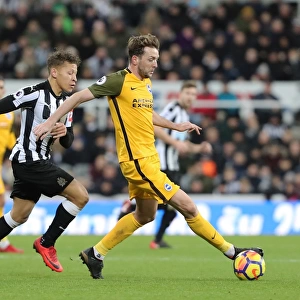 Dale Stephens Shields Ball from Dwight Gayle: Intense Midfield Battle at St. James Park (Newcastle United vs. Brighton and Hove Albion, 30DEC17)
