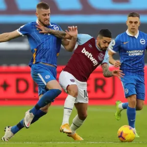 Decisive Moment at London Stadium: West Ham United vs. Brighton and Hove Albion (27DEC20) Decisive Moment at London Stadium: West Ham United vs. Brighton and Hove Albion (27DEC20)