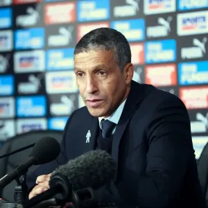 Decisive Moments: Premier League Showdown - Newcastle United vs. Brighton & Hove Albion (30DEC17)
