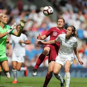 England Women vs New Zealand Women: FIFA World Cup Warm-Up Match at Brighton and Hove Albion's American Express Community Stadium (01.06.19) England Women vs New Zealand Women: FIFA World Cup Warm-Up Match at Brighton and Hove Albion's American Express Community Stadium (01.06.19)