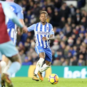 Gaetan Bong in Action: Brighton & Hove Albion vs. Burnley (16DEC17) Gaetan Bong in Action: Brighton & Hove Albion vs. Burnley (16DEC17)