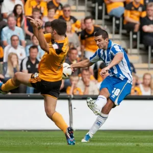 Gary Dicker crosses Hull City Brighton HA 120818