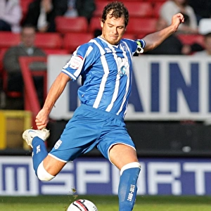 Gordon Greer: The Unyielding Seagull of Brighton and Hove Albion FC