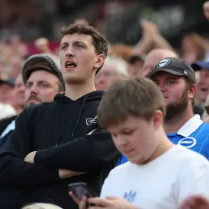 Intense Action: West Ham United vs. Brighton and Hove Albion in the 2022-23 Premier League