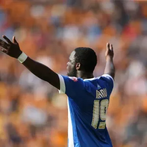 Intense Championship Showdown: Wolverhampton Wanderers vs. Brighton and Hove Albion at Molineux Stadium (September 17, 2015) Intense Championship Showdown: Wolverhampton Wanderers vs. Brighton and Hove Albion at Molineux Stadium (September 17, 2015)