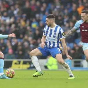 Intense Clash: Brighton vs. Burnley, Premier League Rivalry at American Express Community Stadium (19th February 2022) Intense Clash: Brighton vs. Burnley, Premier League Rivalry at American Express Community Stadium (19th February 2022)