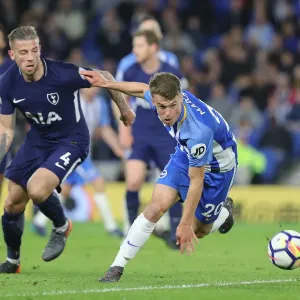 March vs Alderweireld: Intense Midfield Battle in Brighton and Hove Albion vs Tottenham Hotspur (17APR18)