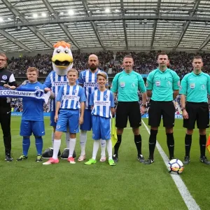 Premier League Showdown: Brighton & Hove Albion vs. Everton (October 15, 2017) - American Express Community Stadium Premier League Showdown: Brighton & Hove Albion vs. Everton (October 15, 2017) - American Express Community Stadium