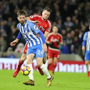 Propper vs. Cleverley: Intense Midfield Battle in Brighton and Hove Albion vs. Watford (23DEC17) Propper vs. Cleverley: Intense Midfield Battle in Brighton and Hove Albion vs. Watford (23DEC17)