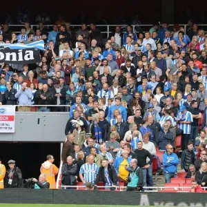 Sea of Seagulls: Brighton Fans at the Emirates (01OCT17) Sea of Seagulls: Brighton Fans at the Emirates (01OCT17)