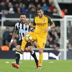 Tomer Hemed of Brighton and Hove Albion Faces Off Against Newcastle United in Premier League Clash (30DEC17)