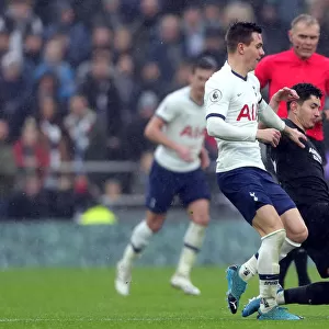 Tottenham vs. Brighton: A Premier League Clash at Tottenham Hotspur Stadium (26DEC19)