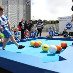 Young Seagulls in Action: Open Training Session at Brighton & Hove Albion FC (July 2016) Young Seagulls in Action: Open Training Session at Brighton & Hove Albion FC (July 2016)