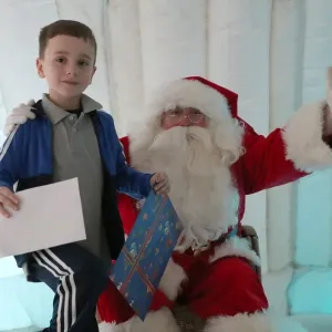Young Seagulls Jolly Holiday: 2017 Christmas Party at Brighton & Hove Albion's Amex Stadium Young Seagulls Jolly Holiday: 2017 Christmas Party at Brighton & Hove Albion's Amex Stadium