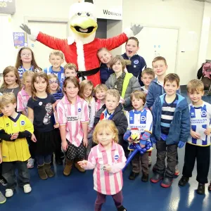 Young Seagulls Prints: Young Seagulls Xmas Party 2013