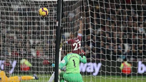 Images Dated 2nd January 2019: 2 January 2019: West Ham United vs. Brighton and Hove Albion - Premier League Clash at The London