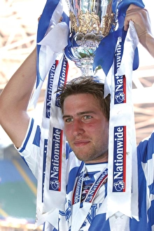 Images Dated 2nd June 2004: 2004 Play-off Final