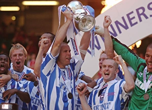 Images Dated 2nd June 2004: 2004 Play-off Final