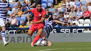 Images Dated 23rd July 2022: 23JUL22: Reading vs. Brighton and Hove Albion - Pre-Season Friendly Tussle at the Select Car