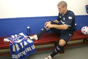 Images Dated 8th November 2006: Adam El-Abd in the Home dressing room