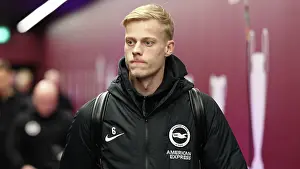 Players Arrive Prints: Aston Villa v Brighton and Hove Albion
Premier League
11FEB26