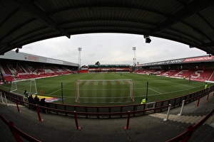 Brentford 05FEB17 Prints: Battling in the Championship: Brentford vs. Brighton & Hove Albion (5th February 2017)