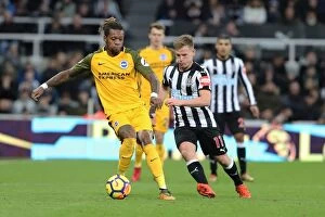Images Dated 30th December 2017: Bong vs Ritchie: Intense Battle Between Newcastle and Brighton in Premier League (30DEC17)