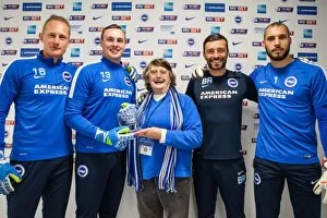 Images Dated 2nd May 2016: Brighton and Hove Albion: David Stockdale Honored with Coach Travellers Player of the Season Award