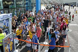 Brighton & Hove Albion FC: 2013 Club Shop Signing Event - Fan Encounters