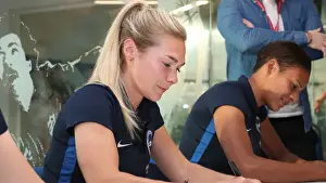 Brighton & Hove Albion FC: 2018 Player Signing Event - Autograph Session with the Team