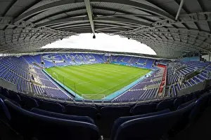 Stadium Bowl Prints: Brighton and Hove Albion at Reading's Madejski Stadium: EFL Sky Bet Championship Clash