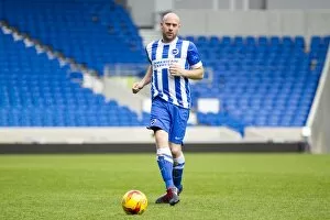 Images Dated 13th February 2010: Brighton & Hove Albion: Staff Match on Pitch (25 May 2015)