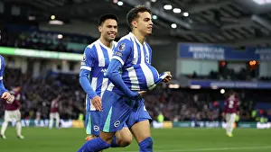 Scores A Goal 2 0 Prints: Brighton and Hove Albion v Burnley
Premier League
03JAN26