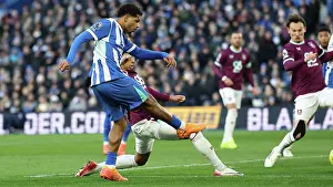 Scores A Goal 1 0 Prints: Brighton and Hove Albion v Burnley
Premier League
03JAN26