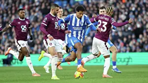 Weaves His Way Through Prints: Brighton and Hove Albion v Burnley
Premier League
03JAN26