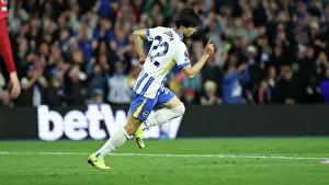 Scores A Goal 2 2 Prints: Brighton and Hove Albion v LIverpool Premier League 19MAY25