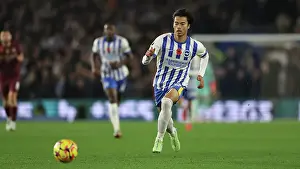 Gives Chase Prints: Brighton and Hove Albion v Manchester City Premier League 09NOV24