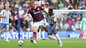 Newcastle United Defender Dan Burn 33 Prints: Brighton and Hove Albion v Newcastle United Premier League 04MAY25