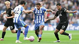 Weaves His Way Through Prints: Brighton and Hove Albion v Tottenham Hotspur
Premier League
20SEP25