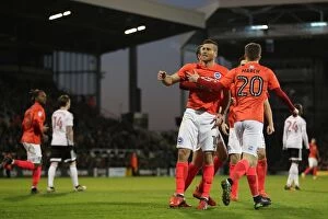 Images Dated 2nd January 2017: Brighton and Hove Albion vs. Fulham: EFL Sky Bet Championship Showdown at Craven Cottage (02.01.17)