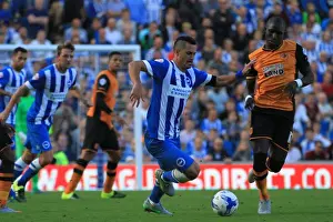Brighton & Hove Albion vs. Hull City: Bram Kanay vs. Mohamed Diame - Intense Battle for Possession in Sky Bet Championship (September 12, 2015)