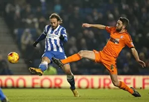 Images Dated 21st January 2015: Brighton & Hove Albion vs Ipswich Town: Inigo Calderon in Action - Sky Bet Championship 2015