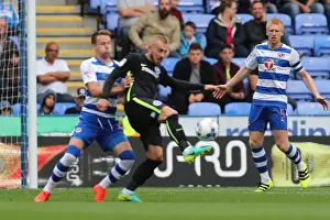 Brighton and Hove Albion vs. Reading: Sky Bet Championship Showdown at Madejski Stadium (2016-08-20)