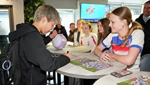 Autographs Prints: Brighton and Hove Albion Women v Tottenham Hotspur Women Women's Super League 16MAY26