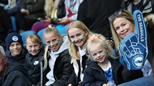 Brighton and Hove Albion Women vs. Arsenal Women: WSL Clash at American Express Community Stadium (29APR19) - Intense Match Action