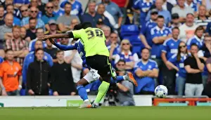 Shoots Prints: Brighton's Kazenga LuaLua Shoots Against Ipswich Town in Sky Bet Championship Clash (28/08/2015)