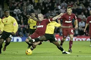 Images Dated 16th May 2006: Charlie Oatway in Midfield