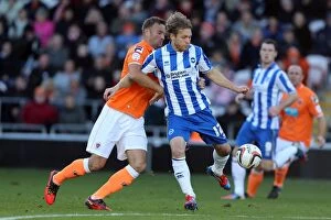 Images Dated 27th October 2012: Craig Mackail-Smith Fights for Possession against Blackpool, Npower Championship, October 27, 2012