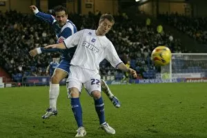Images Dated 18th December 2006: Dean Bowditch is challenged by Oldhams Andy Liddell