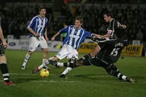 Images Dated 20th November 2006: Dean Hammond shoots for goal